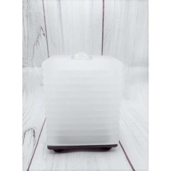 Aromatherapy essential oil diffuser frosted glass decor warm white led light - Picture 1 of 3